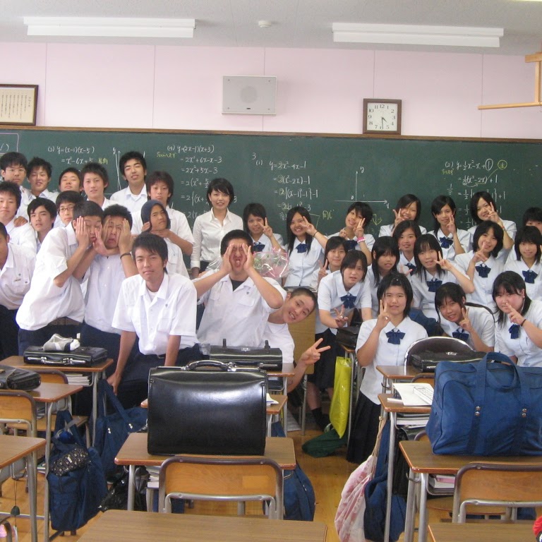 Last class at Nishi High School, 2007.